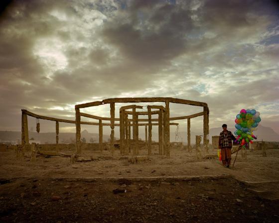 Simon Norfolk. Barrio de Shan Shahid, Kabul, Afganistn, 2001 - 2002.