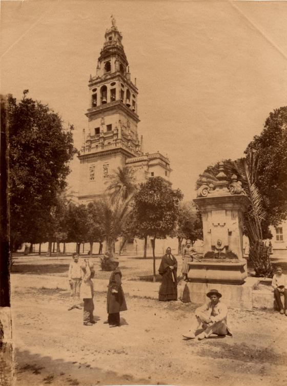  Lon & Lvy. Mezquita, patio y torre. Hacia 1855-1888