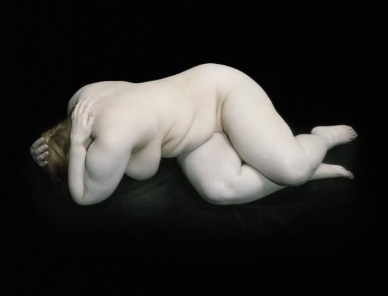 mujer desnuda tumbada