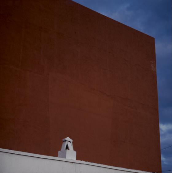 pared ocre