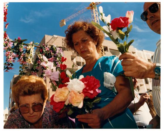 mujeres con flores