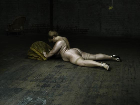 Copyright. Nadav Kander. Nude III (oil), 2010.