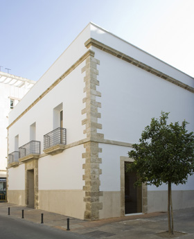 Fotografa dela fachada del Centro Andaluz de la Fotografa